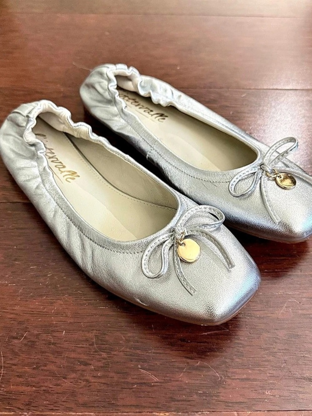 L’intervalle Silver Bow Ballet Flats